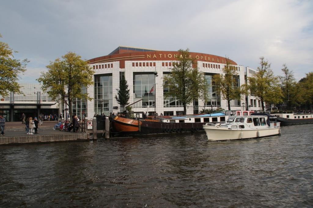 A304 Romantic Seaship In Top Center Ámsterdam Exterior foto